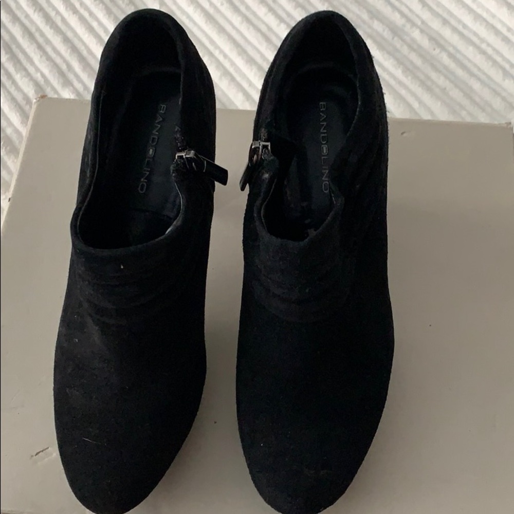 Black suede Bandolino booties